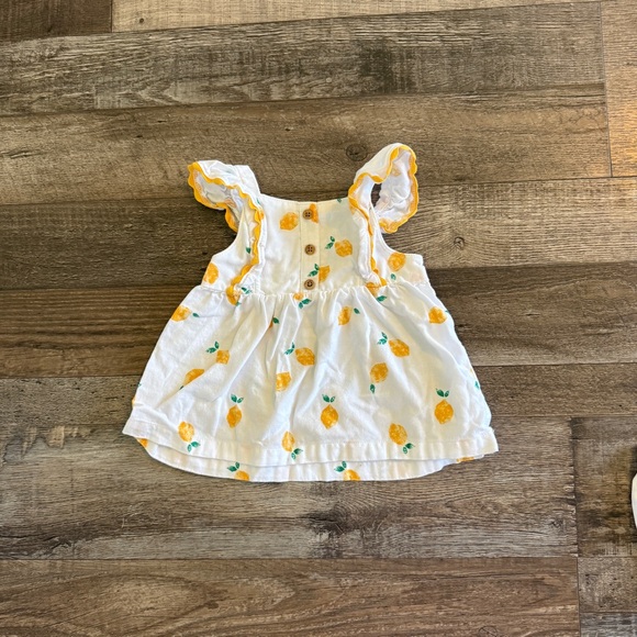 Carter’s 12 month Lemon Outfit - Picture 2 of 7